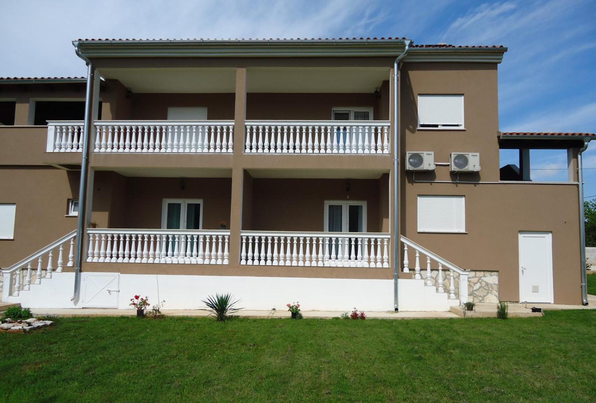 Nina Apartments Крница Екстер'єр фото